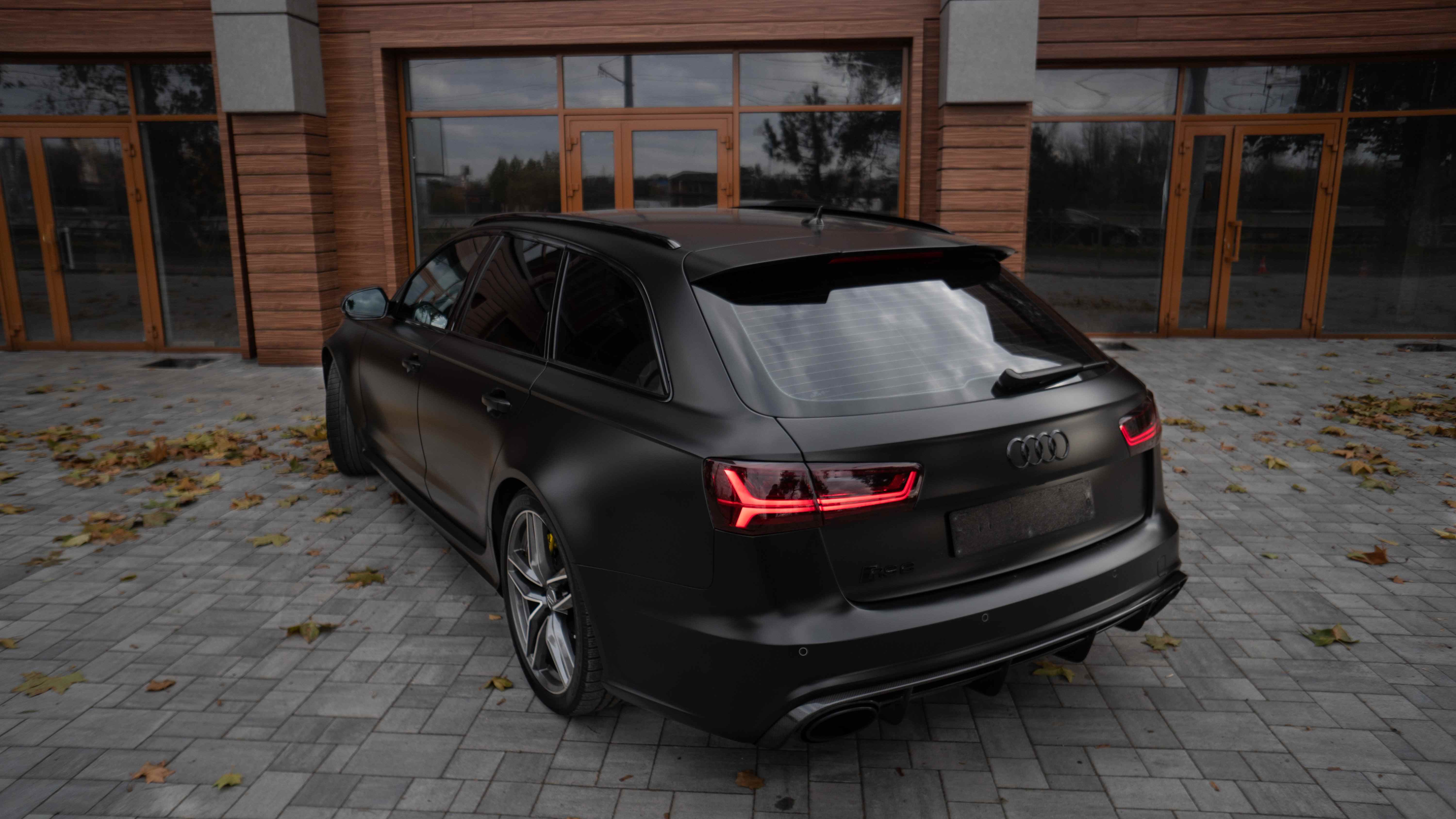 1. Audi RS6 Avant