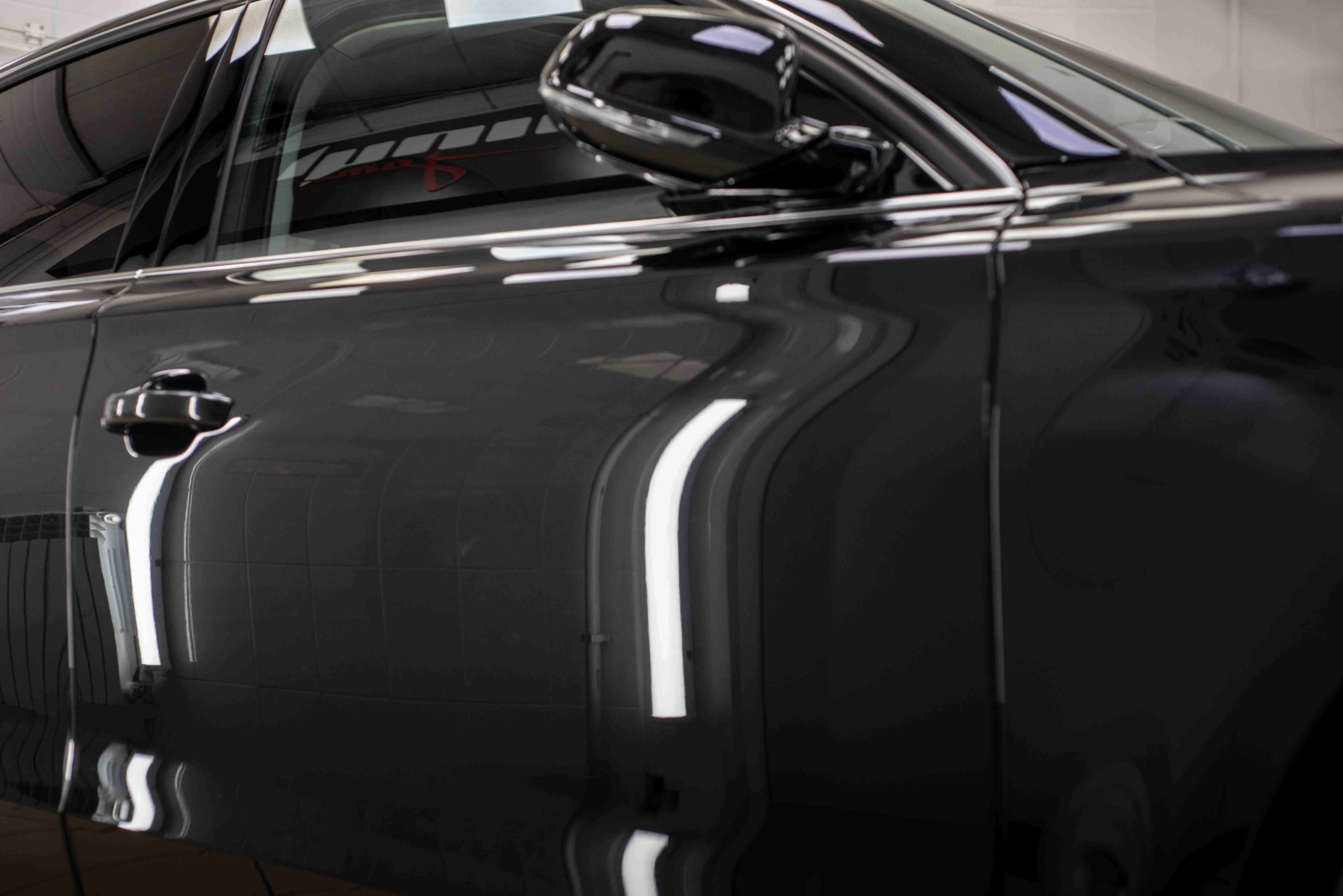 1.Audi A8 полировка+хим чистка