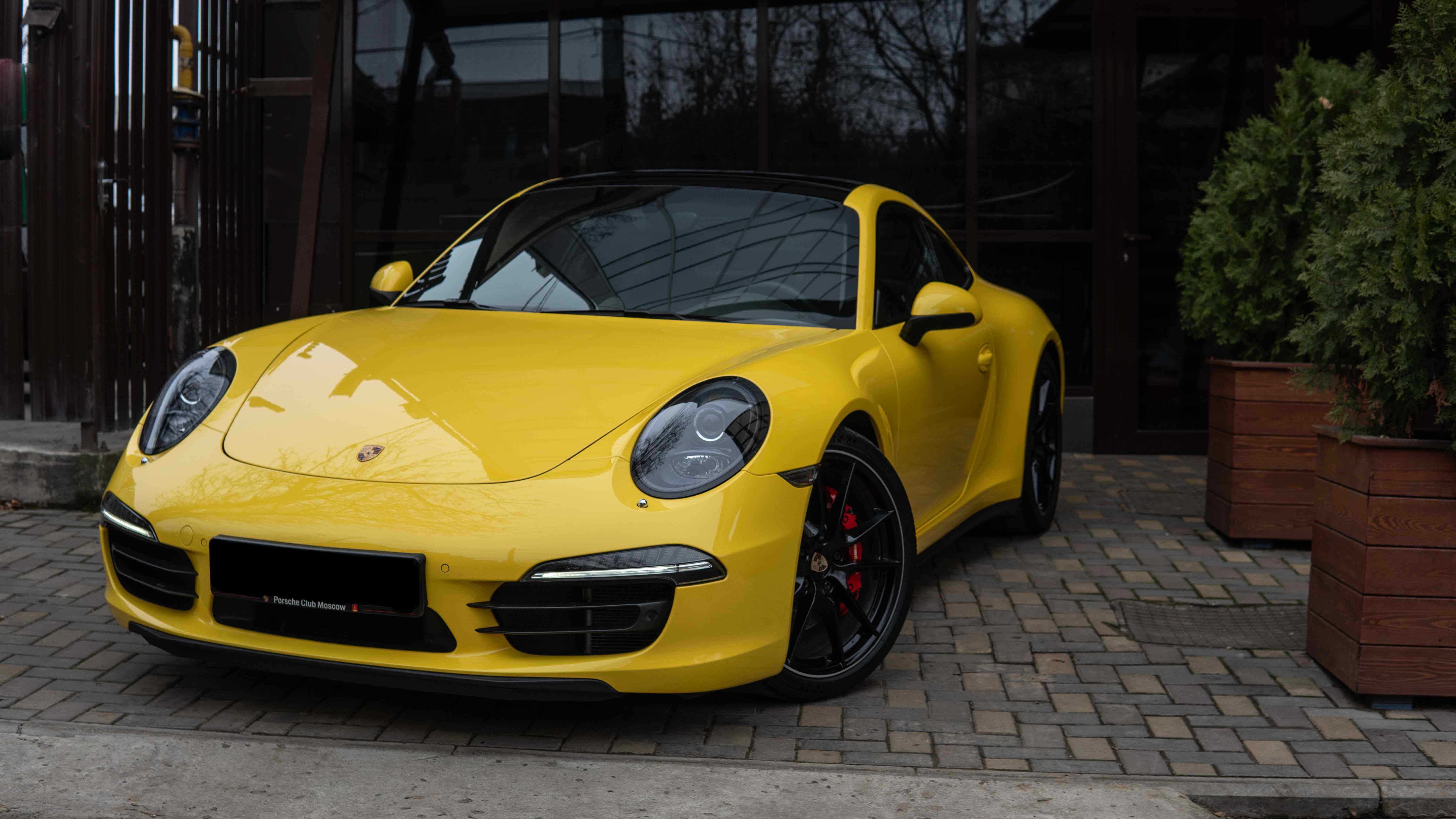 4.Porsche 911