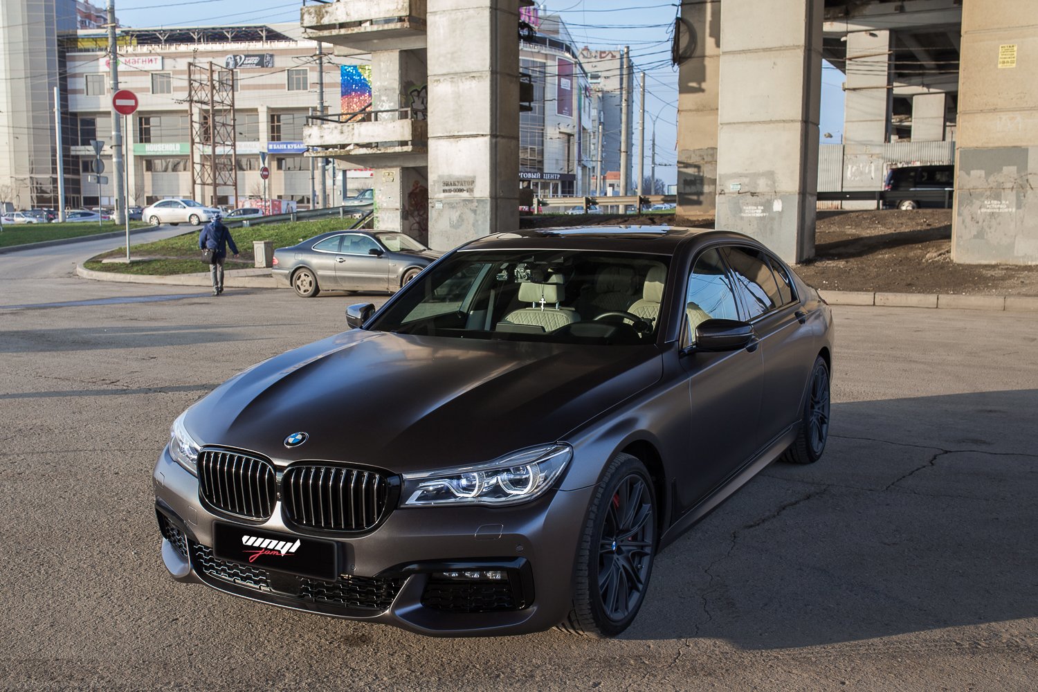8. BMW 730d