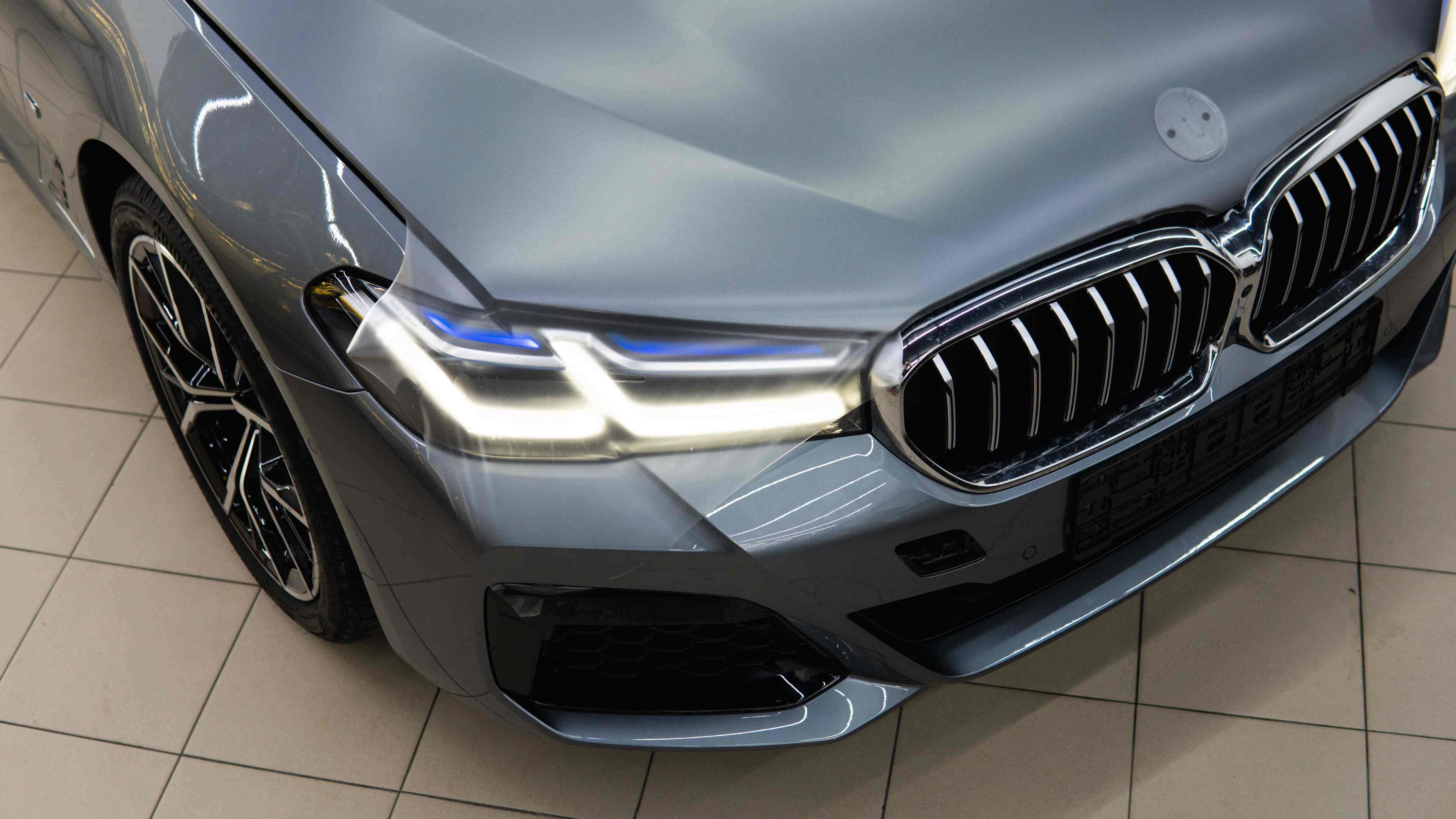 1.BMW G30 Grey Matte