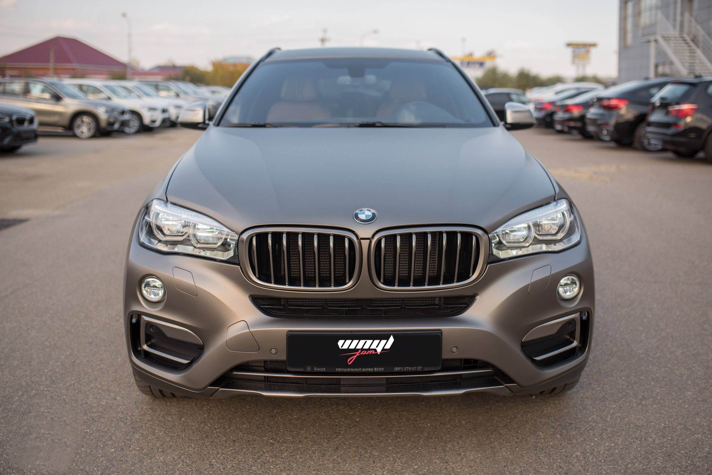 13. BMW X6