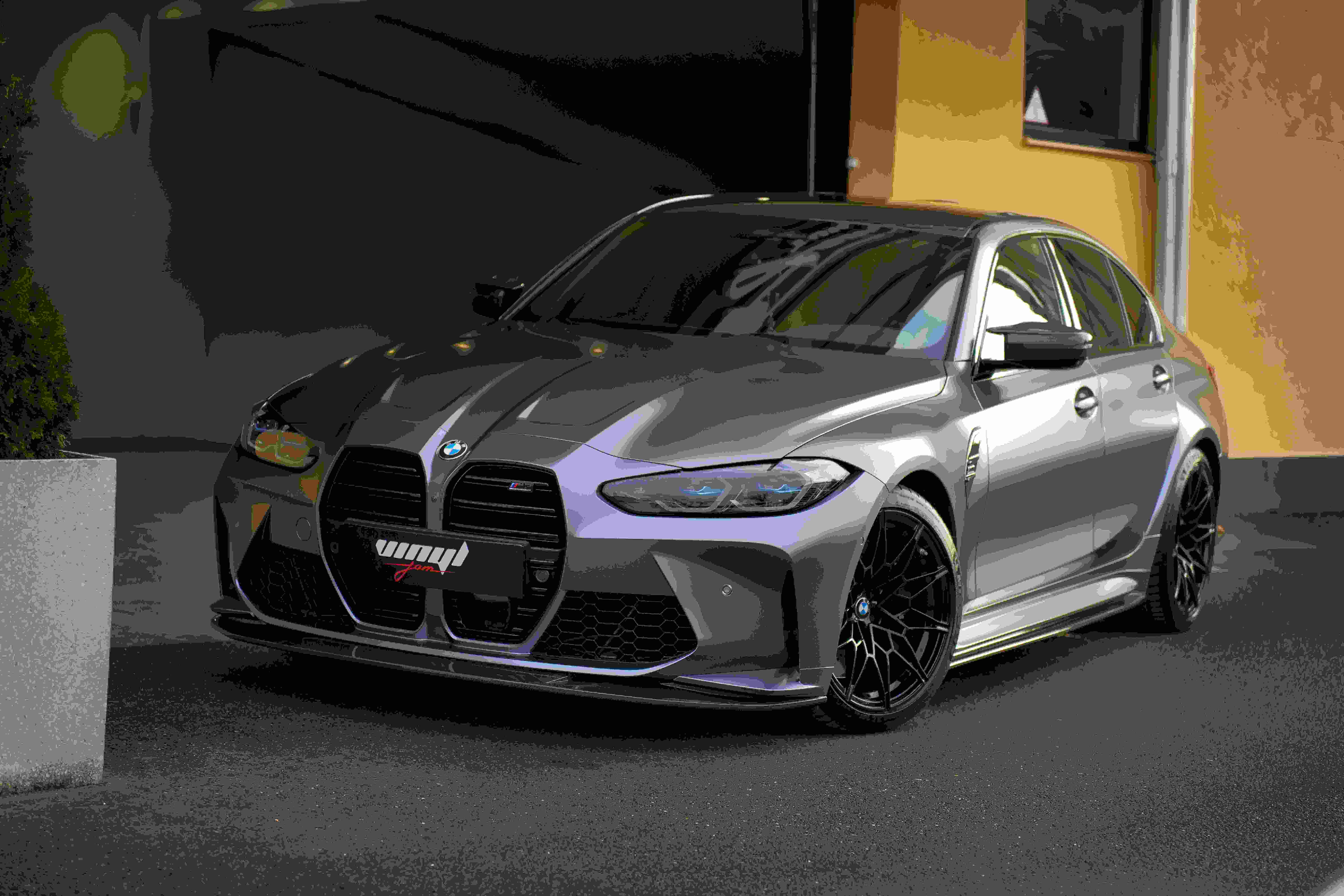 37.bmw 3