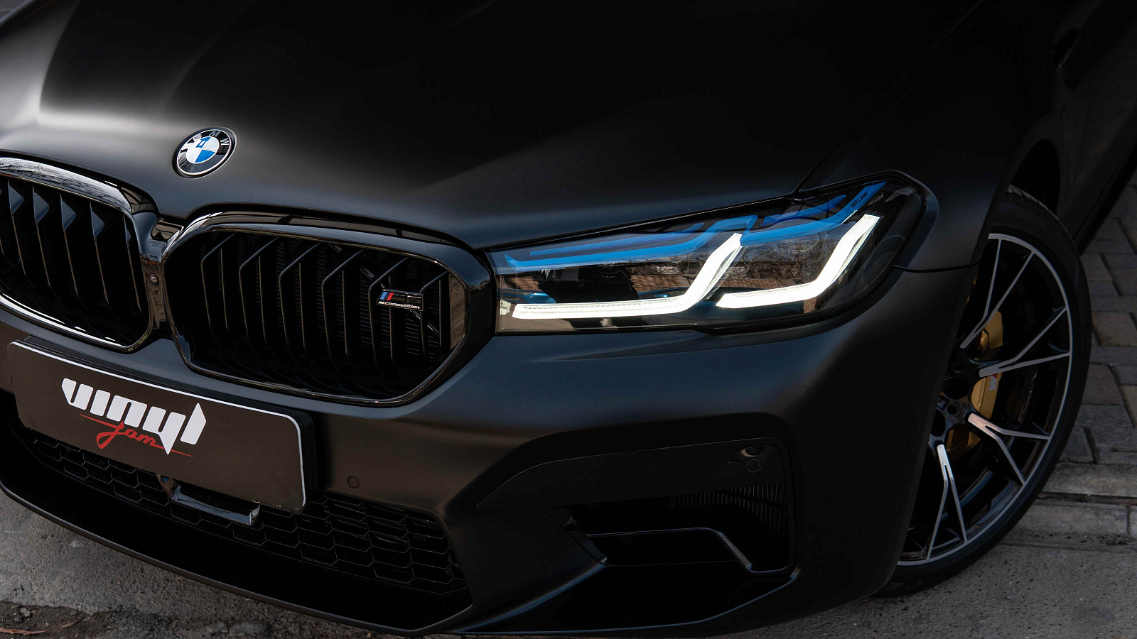 7.BMW М5 rest
