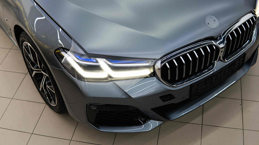 1.BMW G30 Grey Matte