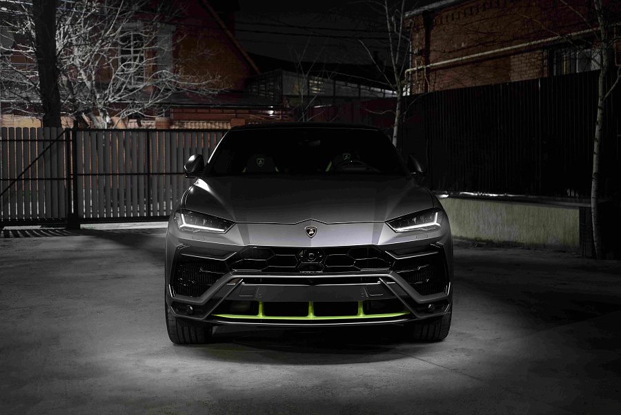 8.Lamborgini Urus